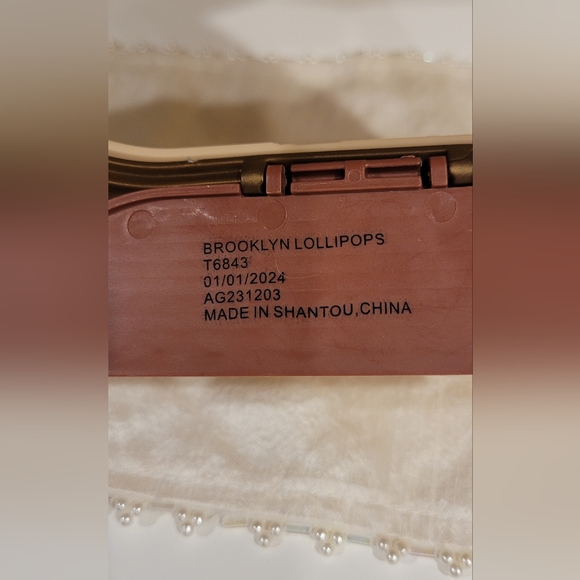 BROOKLYN LOLLIPOPS DREAM CASTLE - Picture 5 of 5